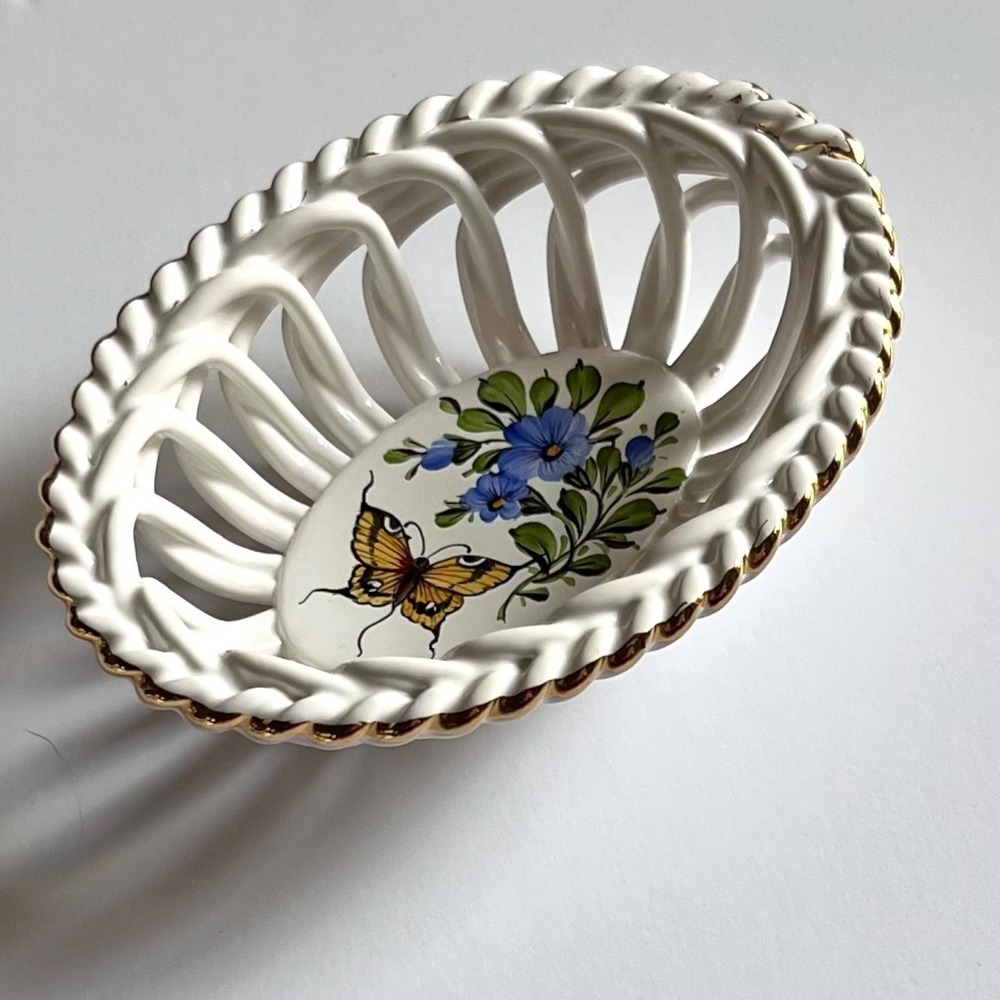 Vintage Herend Queen Victoria Oval Reticulated Basket 4.75" Gold Rim VBO - Picture 2 of 11